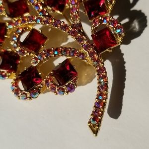 Ruby/white rhinestone in gold tone setting